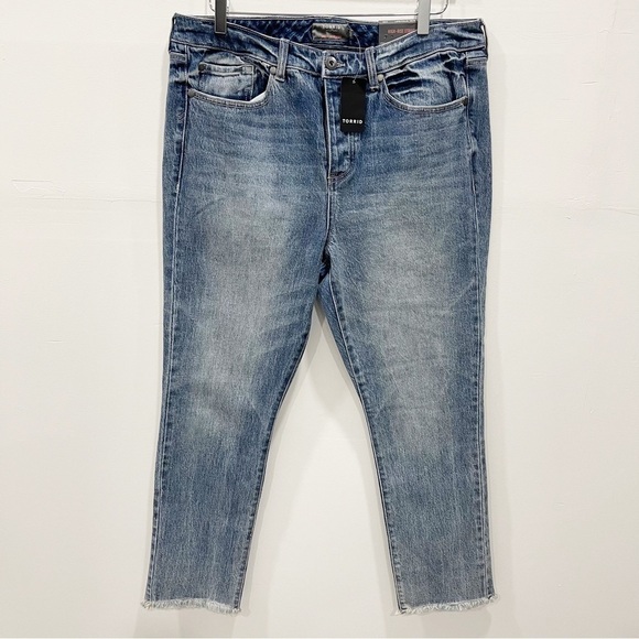 Torrid High-Rise Straight Jeans Raw Hem Size 12 Regular - Picture 1 of 11